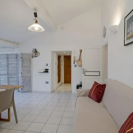 Pied-a-terre Saint Michel * Menton